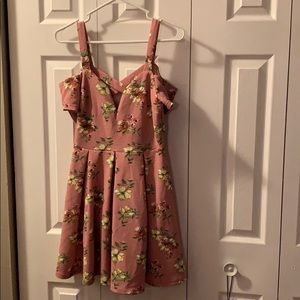 🎉BOGO 🎉Great condition pink mini dress